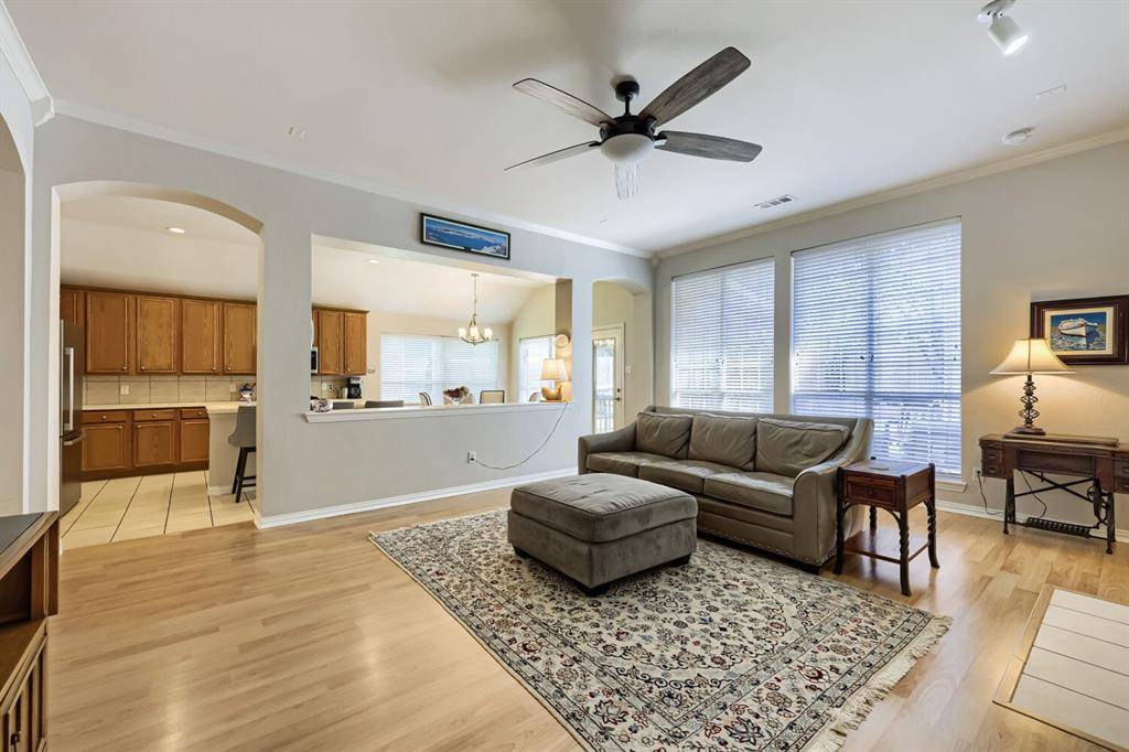 2302 Hodges Place, Mansfield, TX 76063