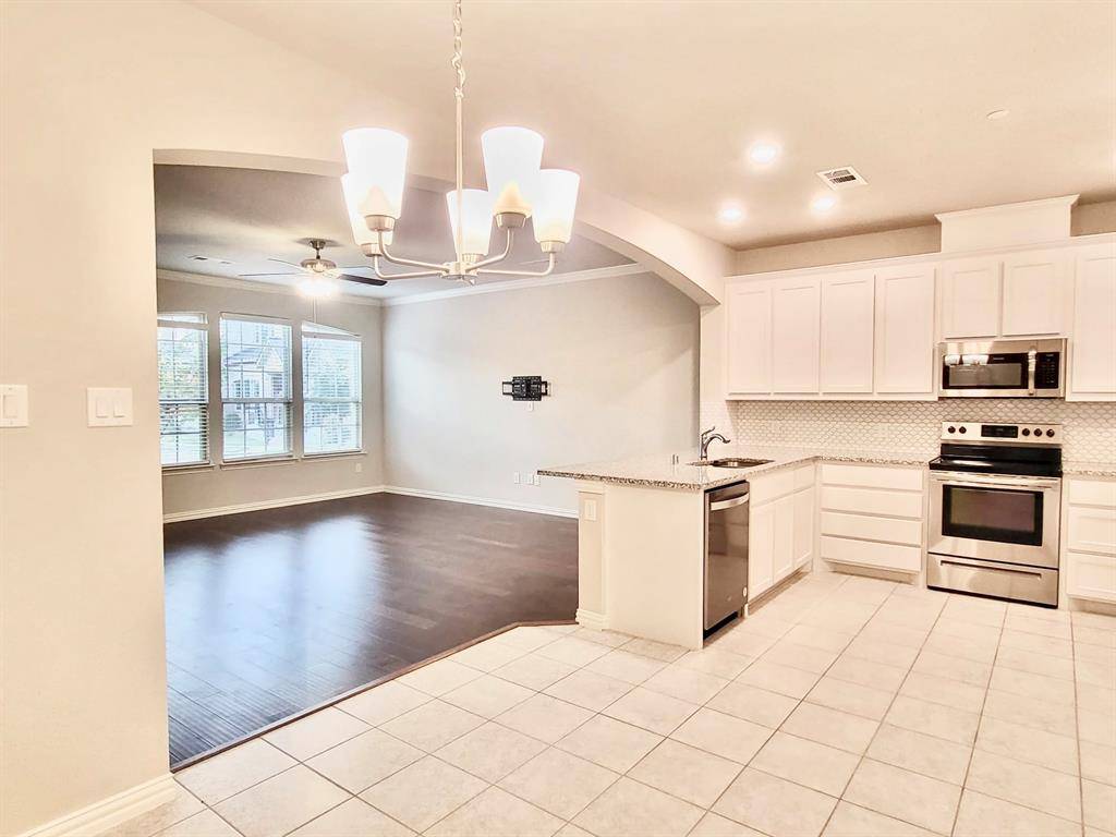 829 Ben Lane, Lewisville, TX 75056