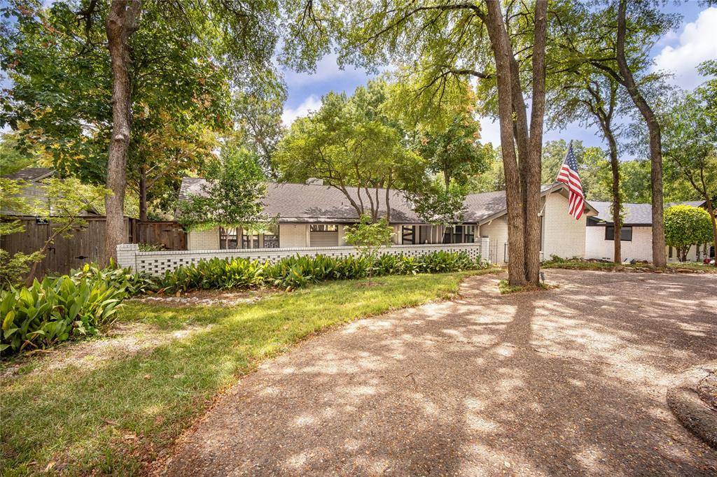8242 San Cristobal Drive, Dallas, TX 75218
