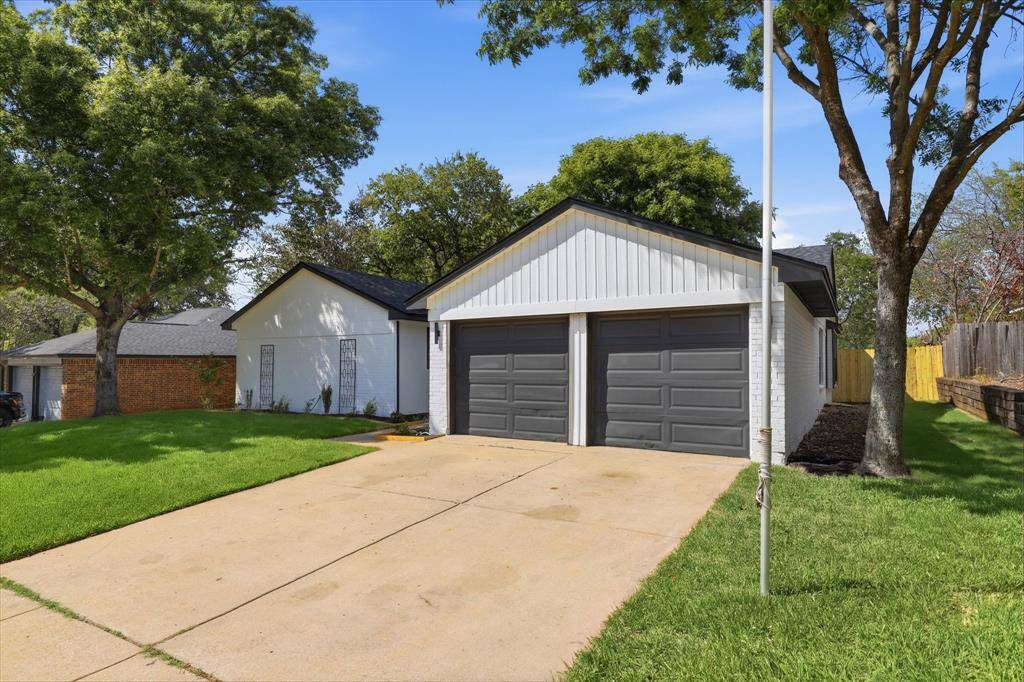 3405 Mill Ridge, Bedford, TX 76021