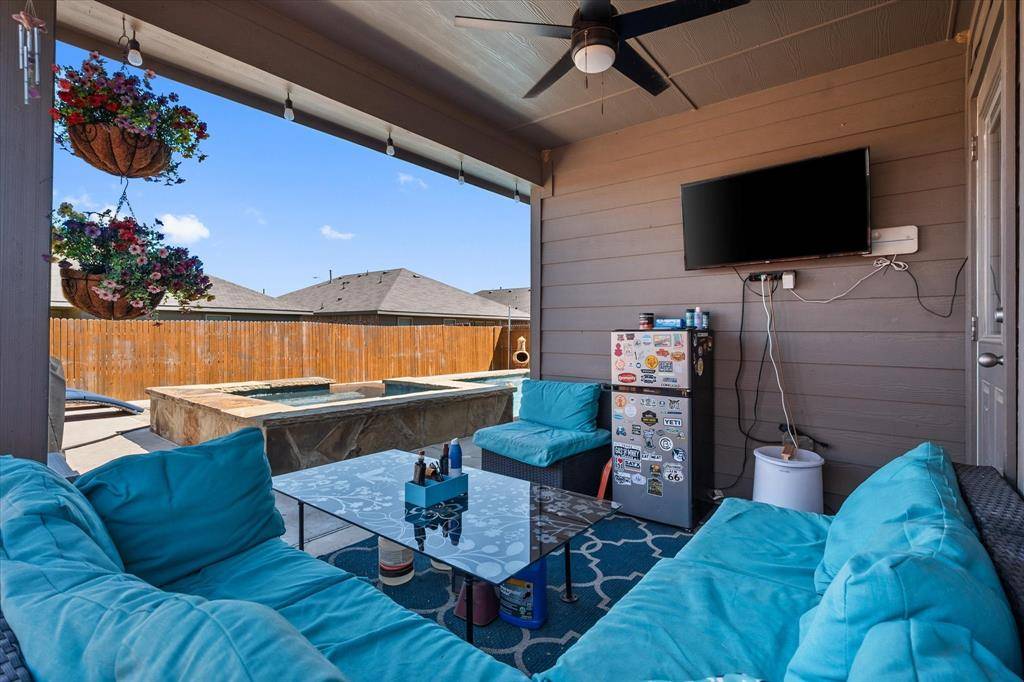 10321 Fort Belknap Trail, Crowley, TX 76036
