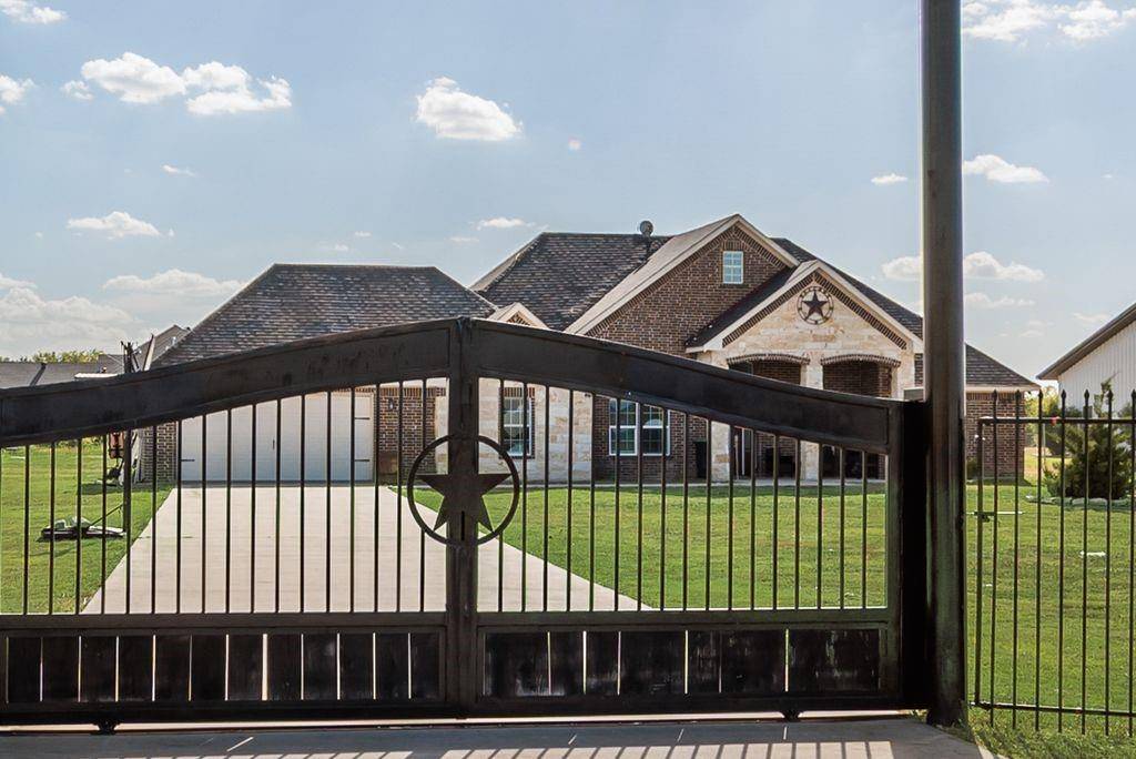610 Ewing Road, Ferris, TX 75125