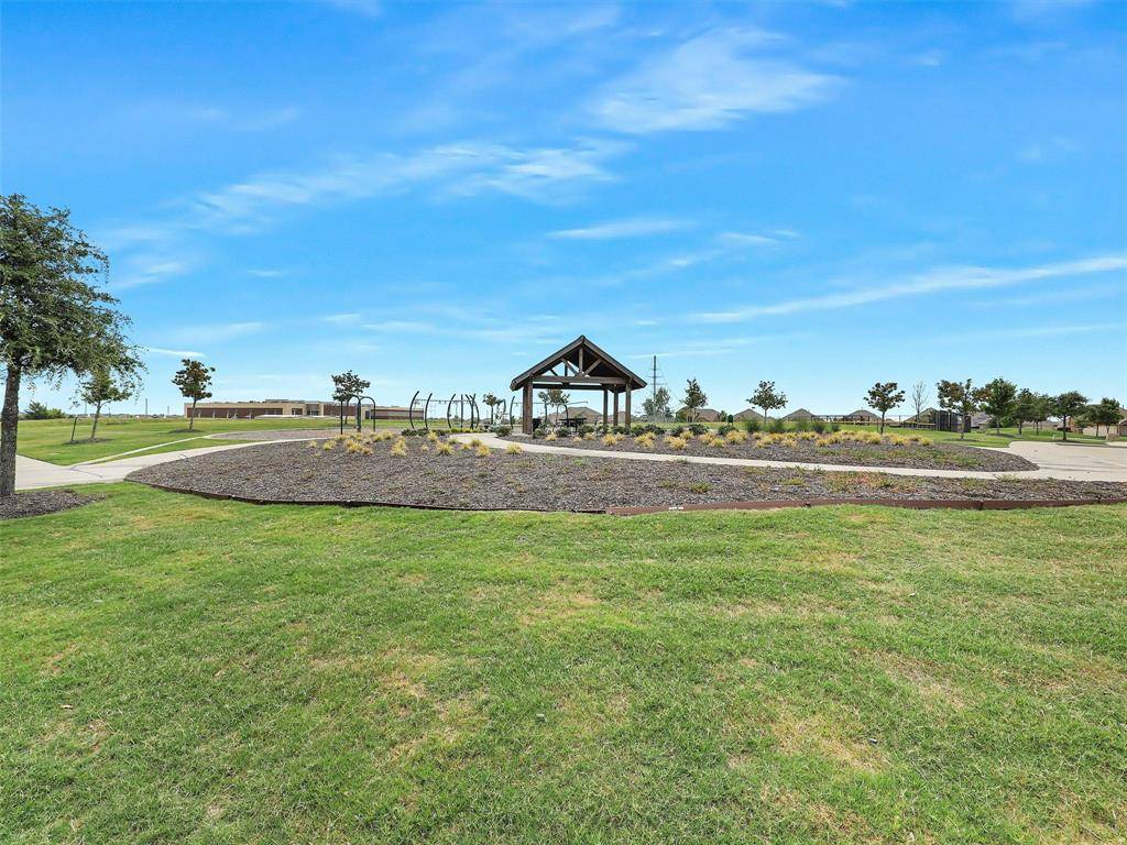 910 Torrey Avenue, Princeton, TX 75407