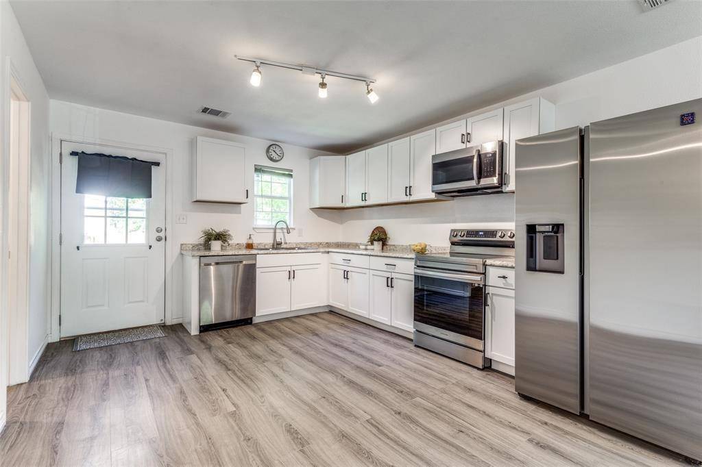 7659 Double Bridge Road, Mabank, TX 75156