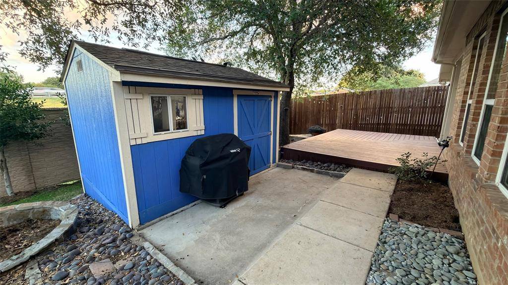 2815 Fox Creek Trail, Arlington, TX 76017