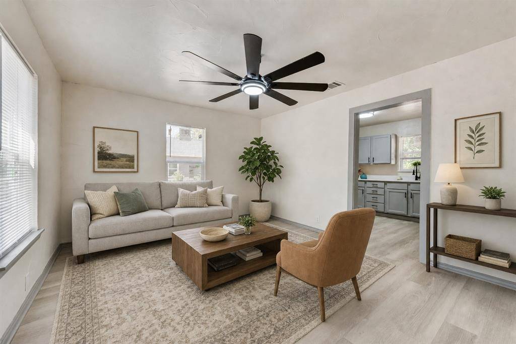 5304 Notre Dame Avenue, River Oaks, TX 76114