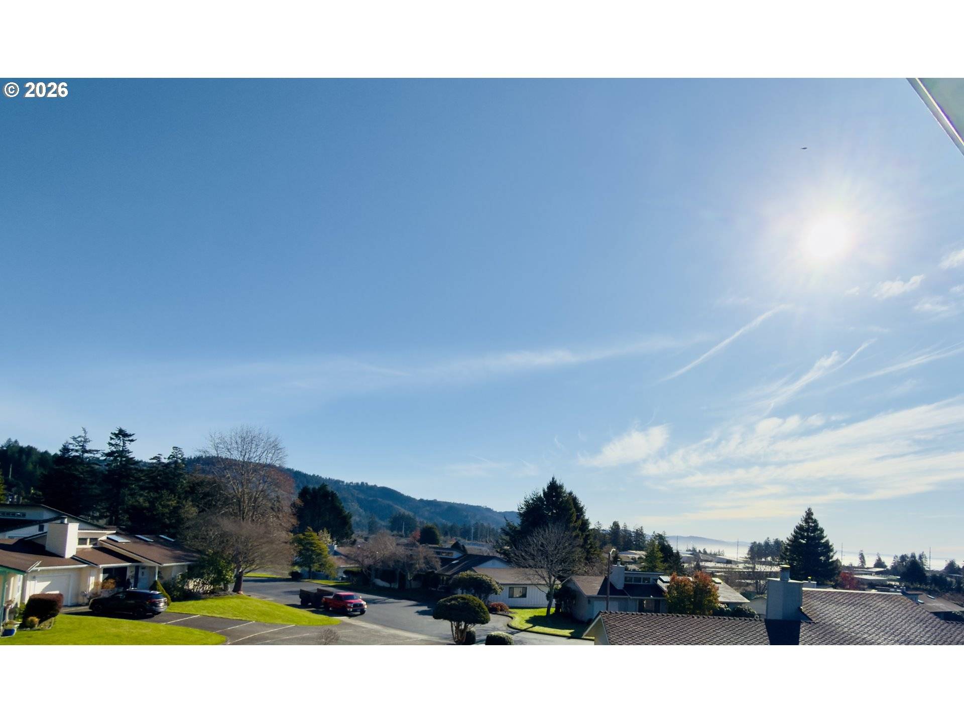 825 BROOKHAVEN DR #B, Brookings, OR 97415