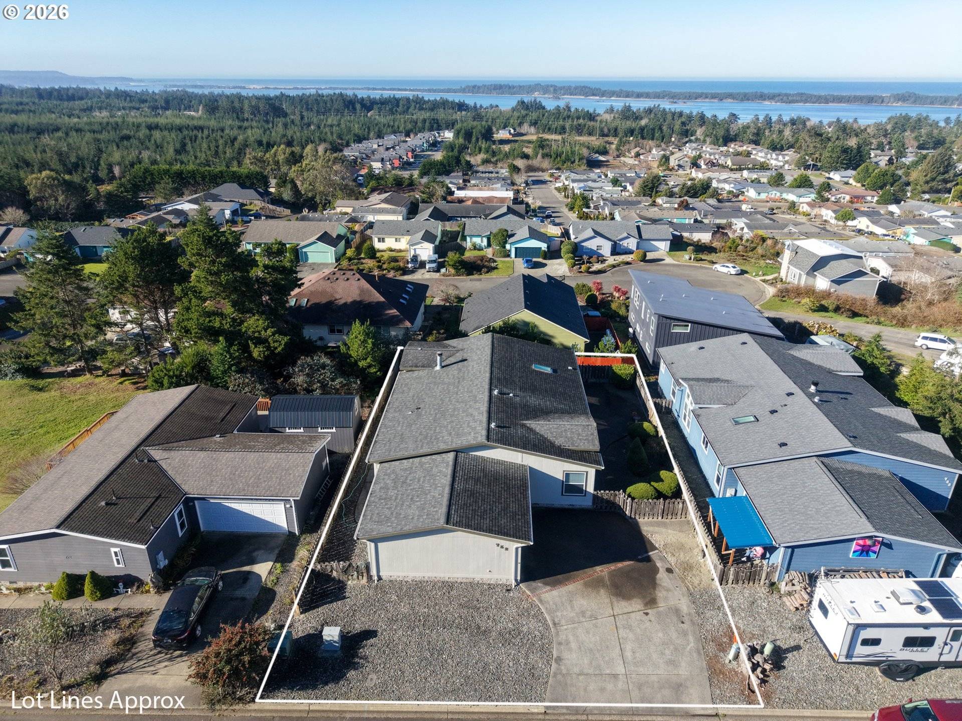 752 DENISE PL, Coos Bay, OR 97420