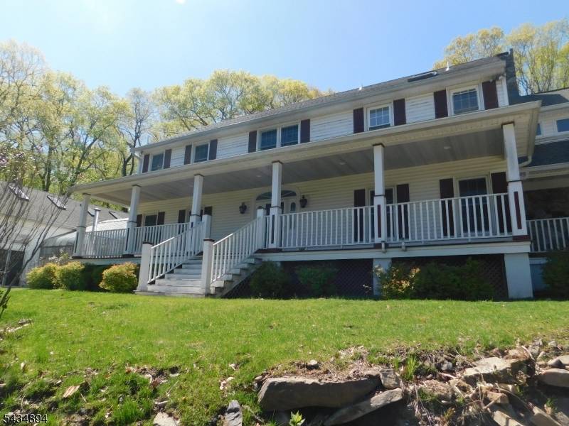 4 Spring Hill Rd, Franklin Twp., NJ 08801