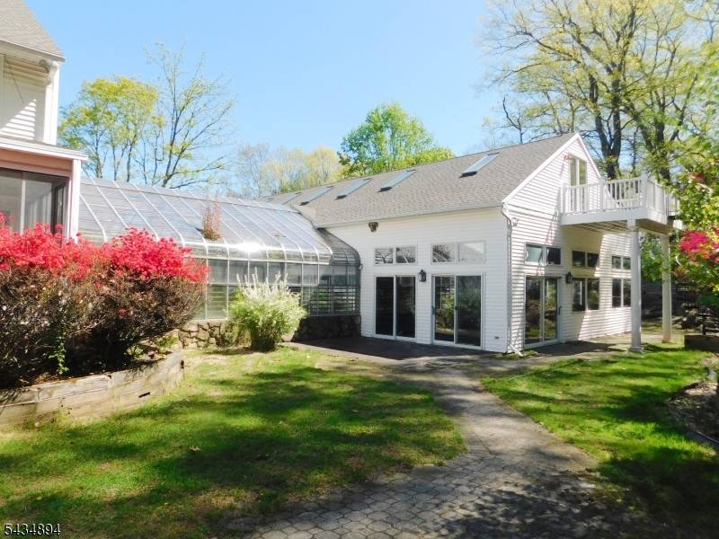 4 Spring Hill Rd, Franklin Twp., NJ 08801