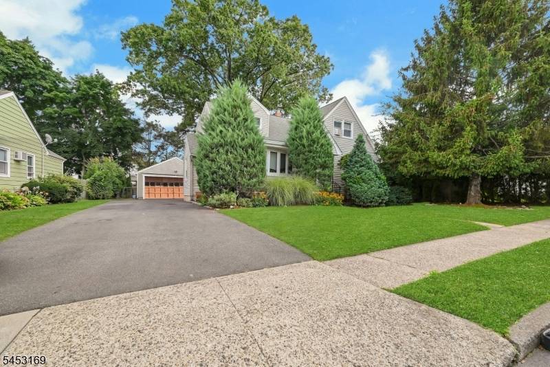 44 N 12Th St, Hawthorne Boro, NJ 07506