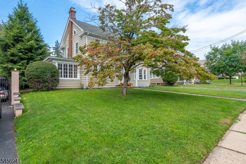 638 Union Ave, Elizabeth City, NJ 07208