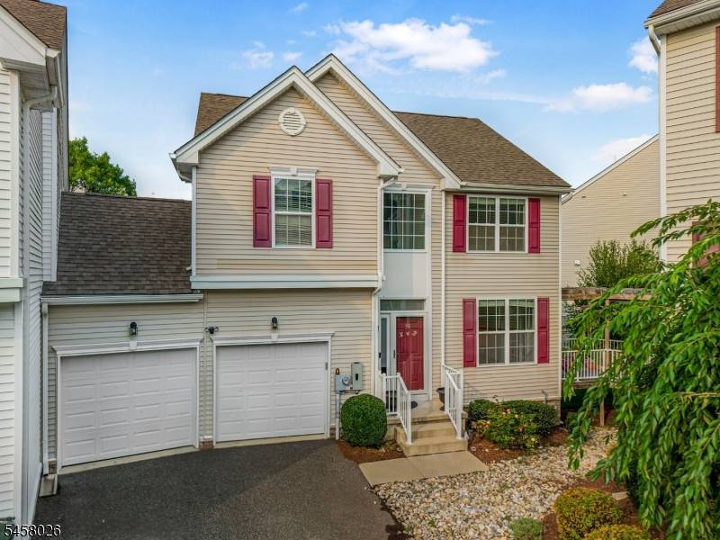 96 Sowers Dr, Mount Olive Twp., NJ 07840