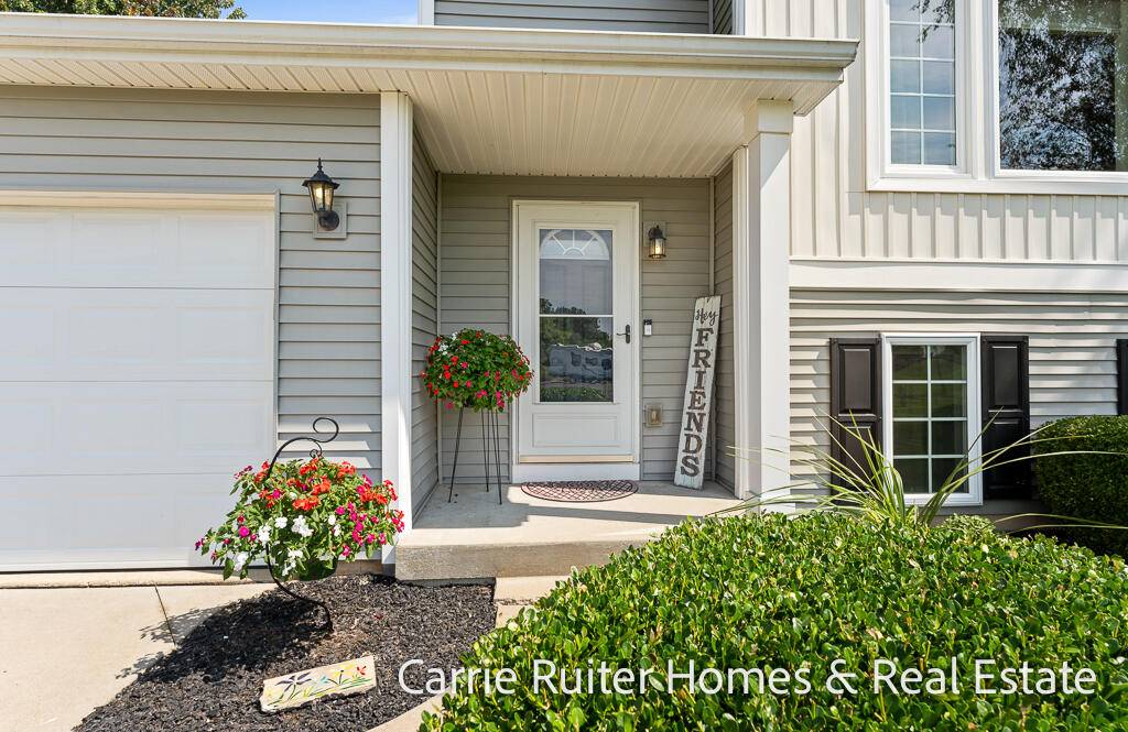 1104 Zachary ST, Vicksburg Vllg, MI 49097
