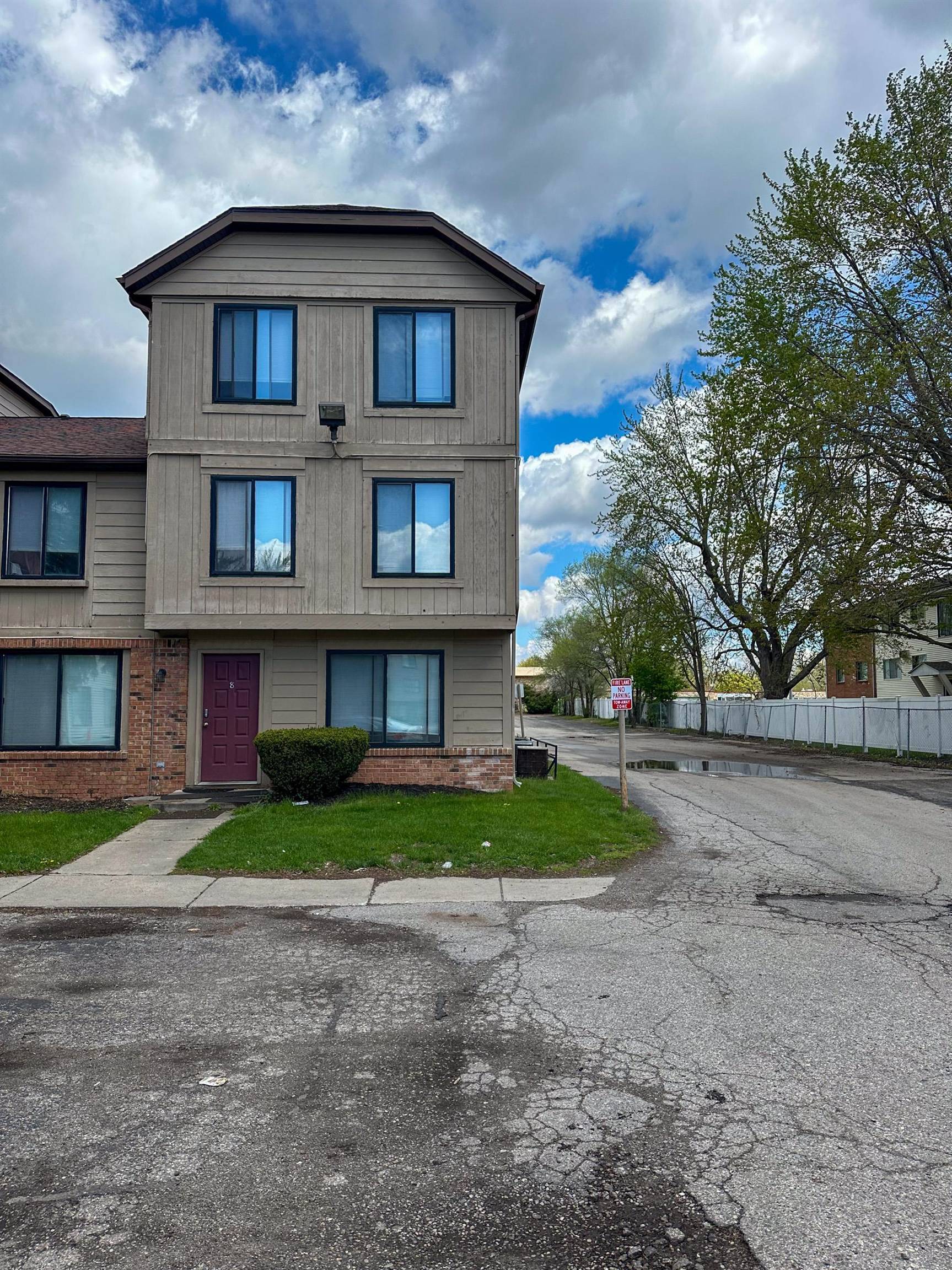 1825 S Crawford RD, Pleasant, MI 48858