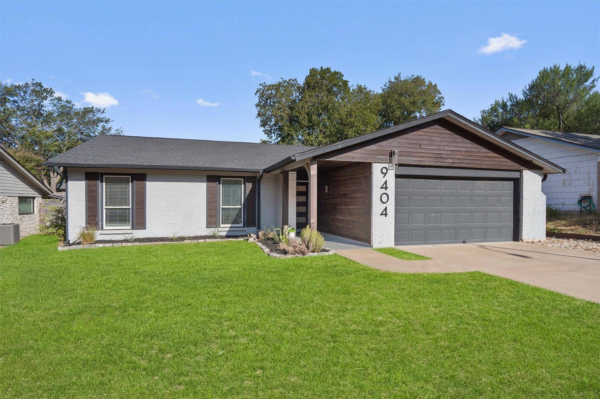 9404 Meadow Vale, Austin, TX 78758