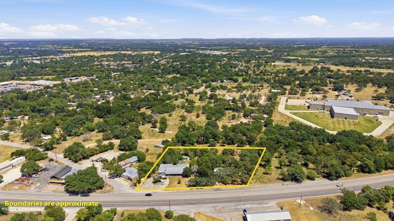 1909 and 1907 S Highway 183 / S Key Avenue, Lampasas, TX 76550
