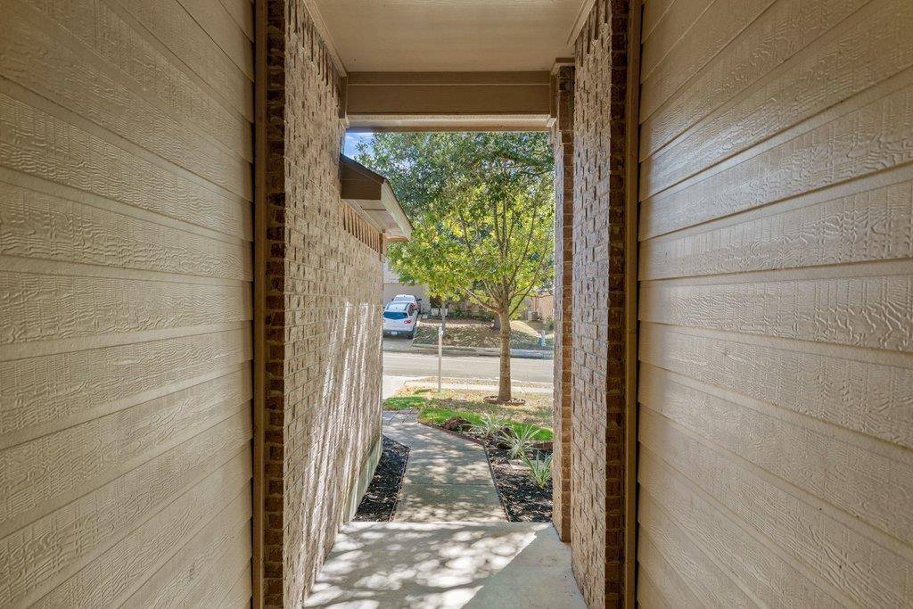 2212 Christoff LOOP, Austin, TX 78748