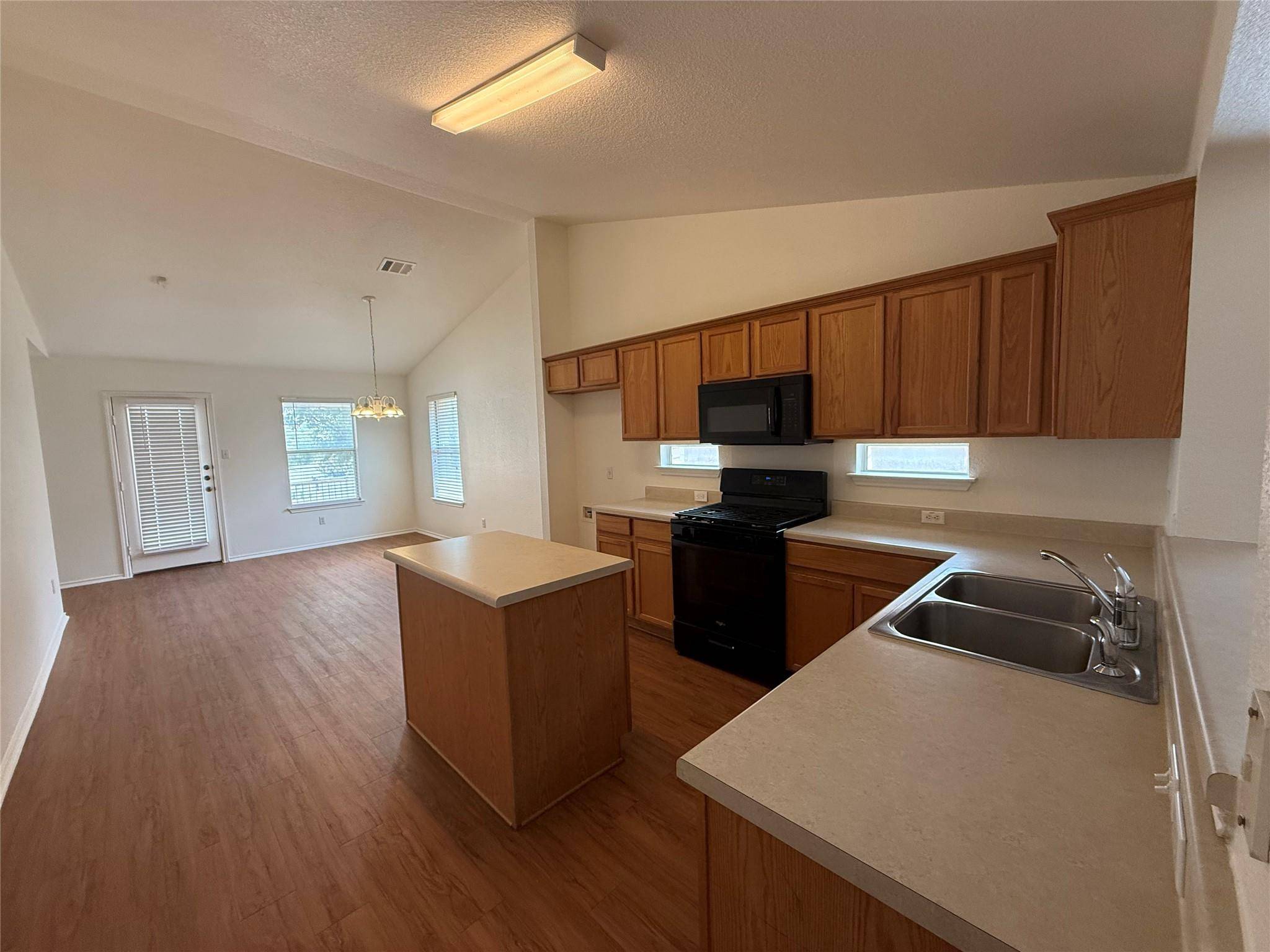 17945 Kenai Fjords DR, Pflugerville, TX 78660