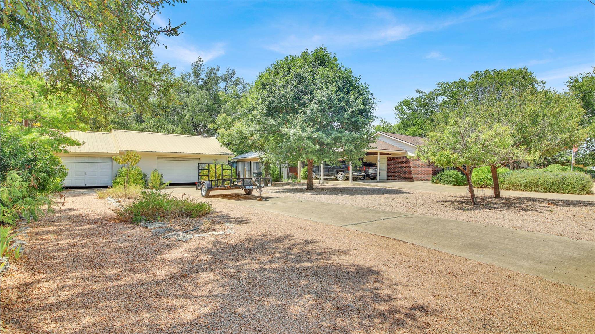 107 Taylor DR, Spicewood, TX 78669