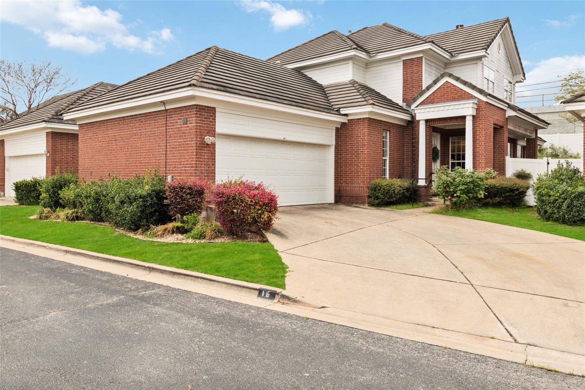 4010 Long Champ DR #15, Austin, TX 78746