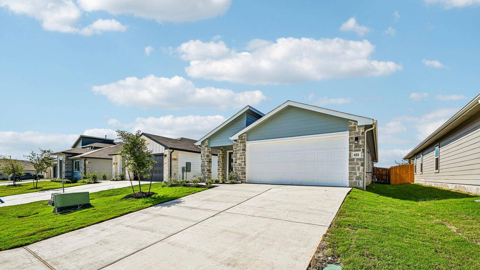 433 Mountain Pea RD, Kyle, TX 78640
