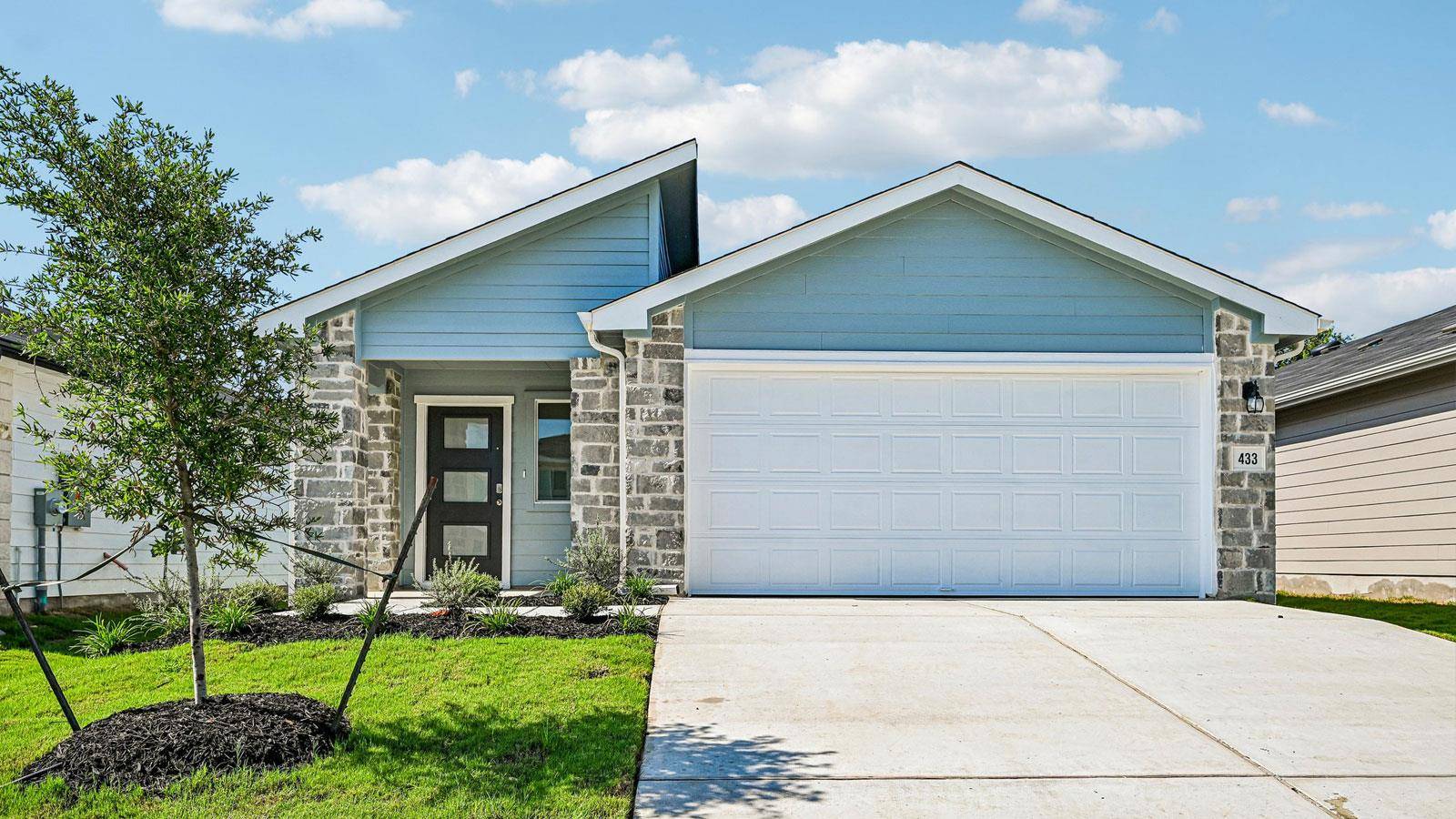 433 Mountain Pea RD, Kyle, TX 78640