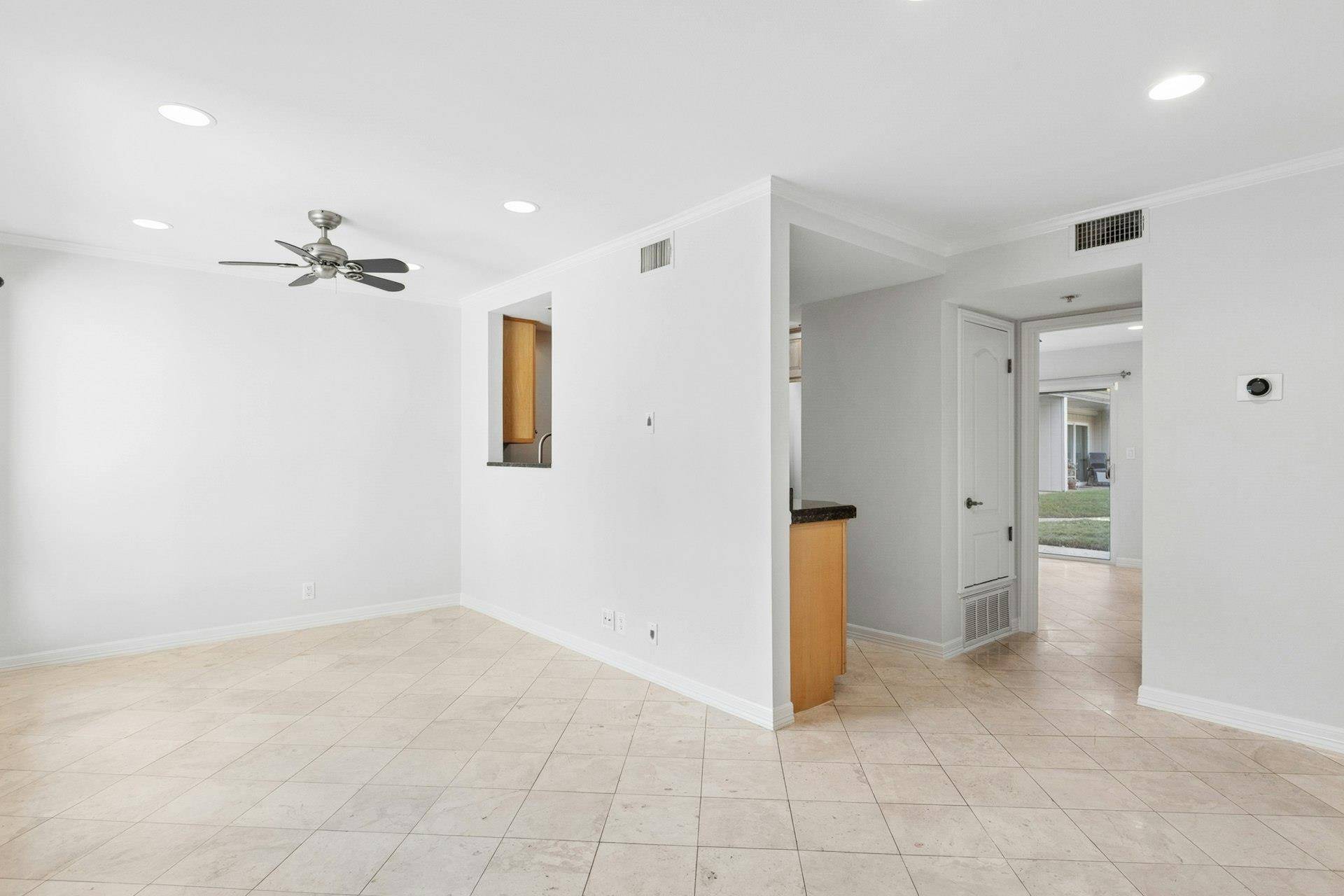 500 E Riverside DR #114, Austin, TX 78704