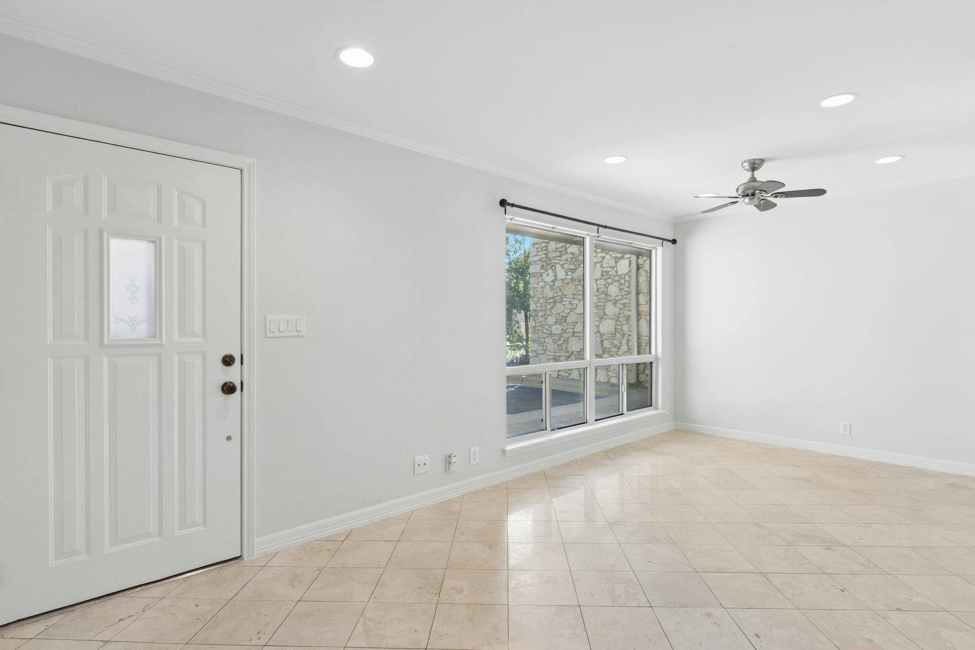 500 E Riverside DR #114, Austin, TX 78704