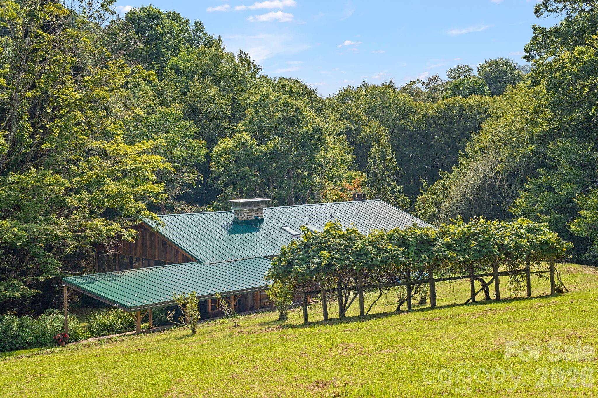 1061 Indian Trail RD, Mars Hill, NC 28754