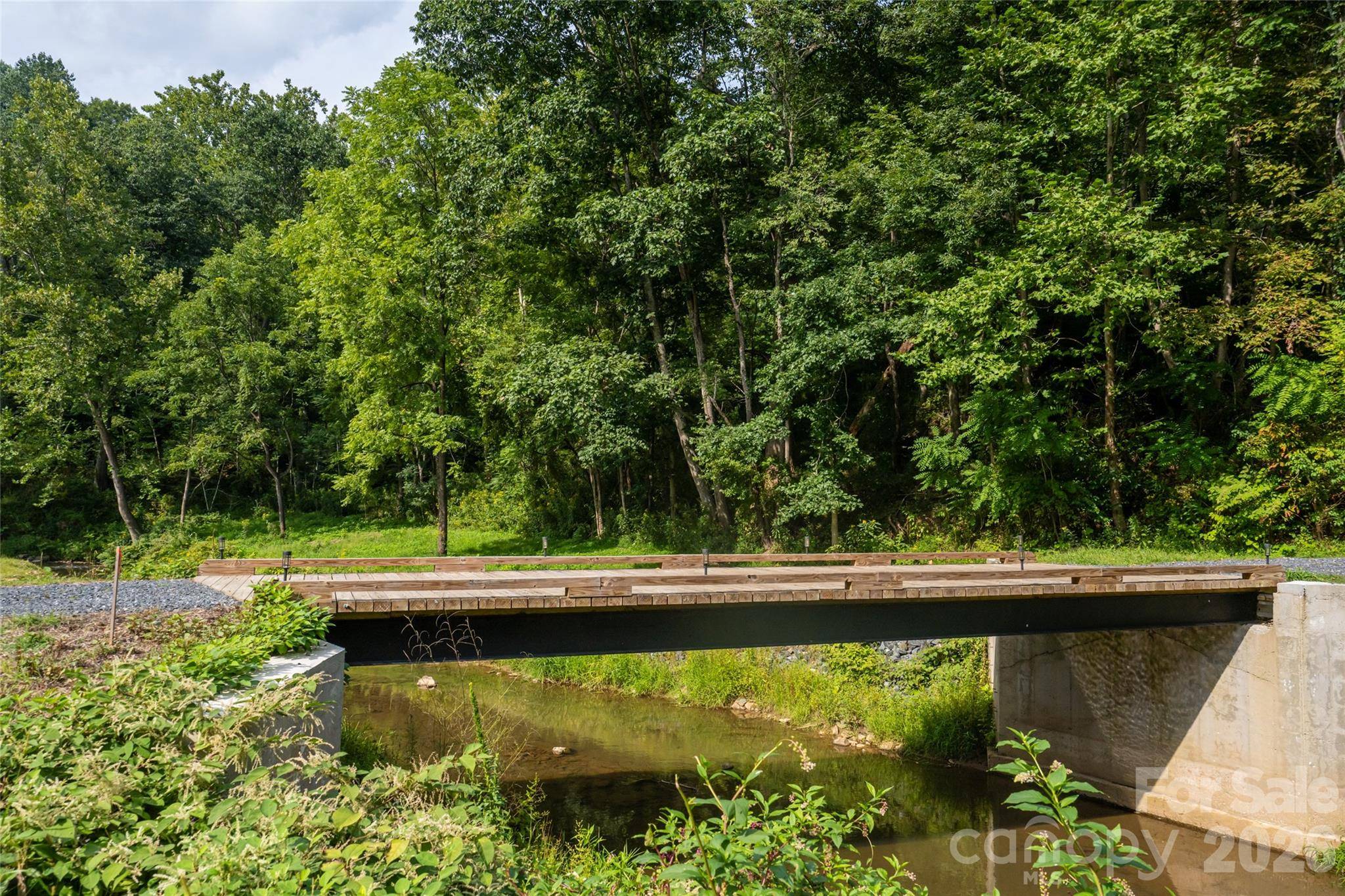 947 Hwy 226 HWY N, Bakersville, NC 28705