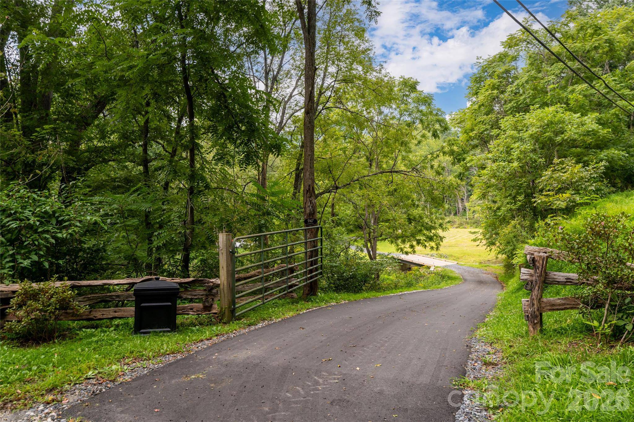 947 Hwy 226 HWY N, Bakersville, NC 28705