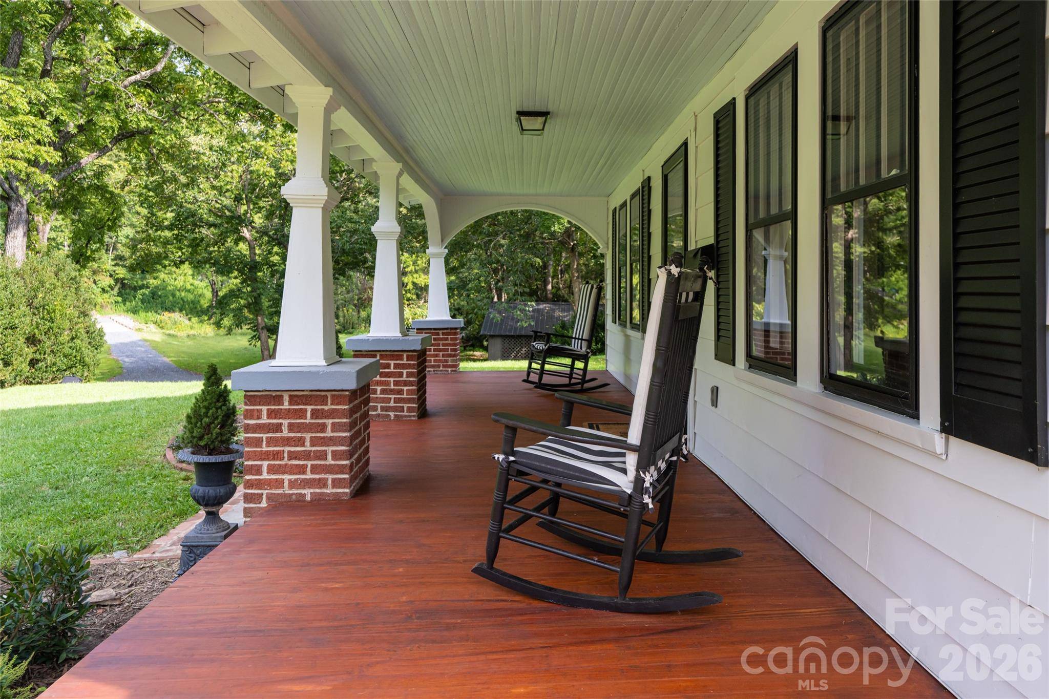 947 Hwy 226 HWY N, Bakersville, NC 28705