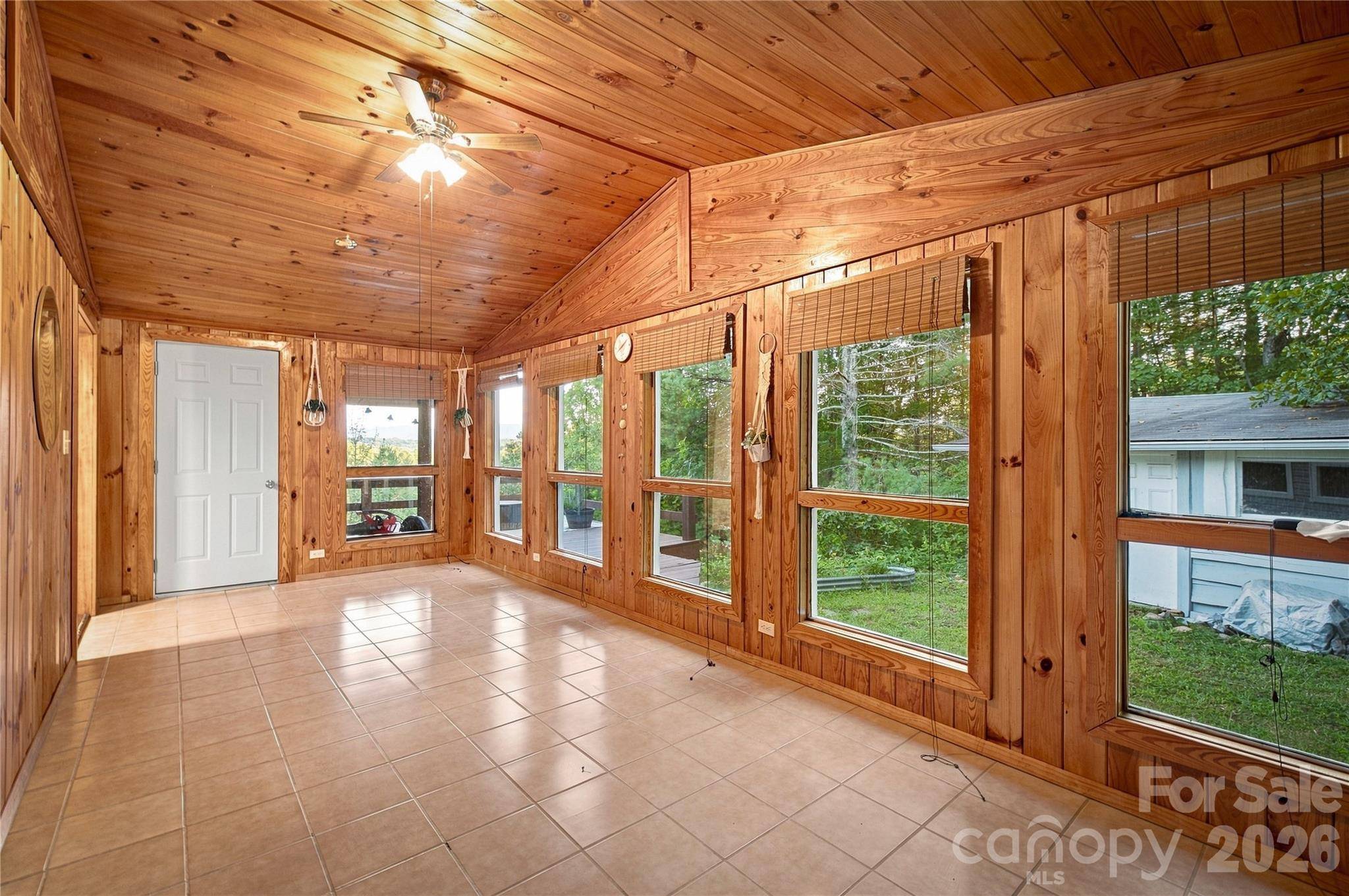 2414 Conley Bumgarner RD, Morganton, NC 28655