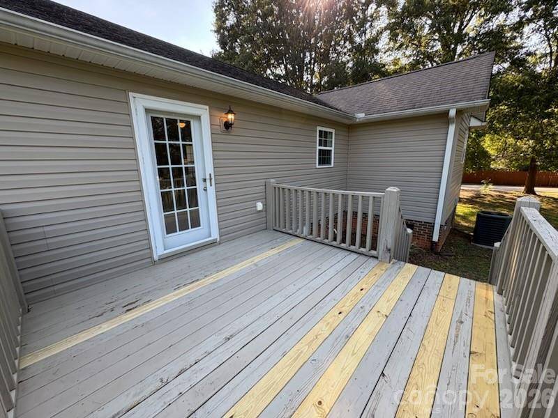 412 W Kirk ST, China Grove, NC 28023