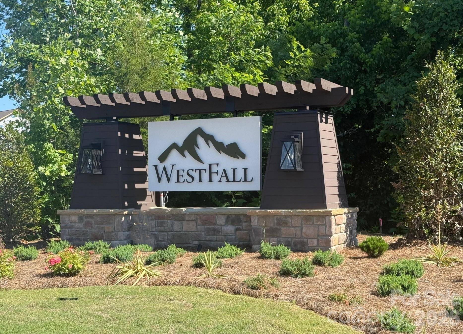2548 Selbourne DR, Gastonia, NC 28052