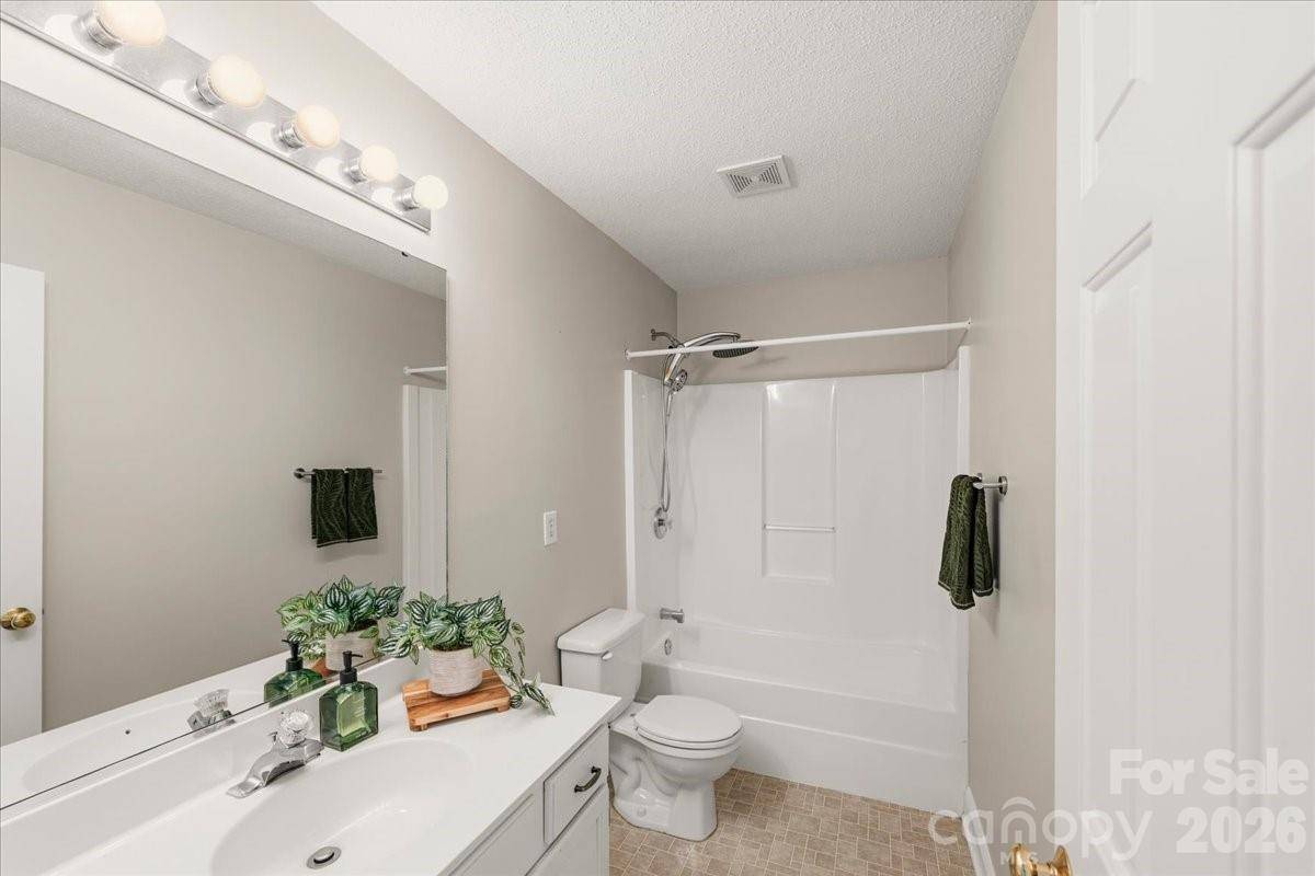 136 Morgan Trace DR SW, Valdese, NC 28690
