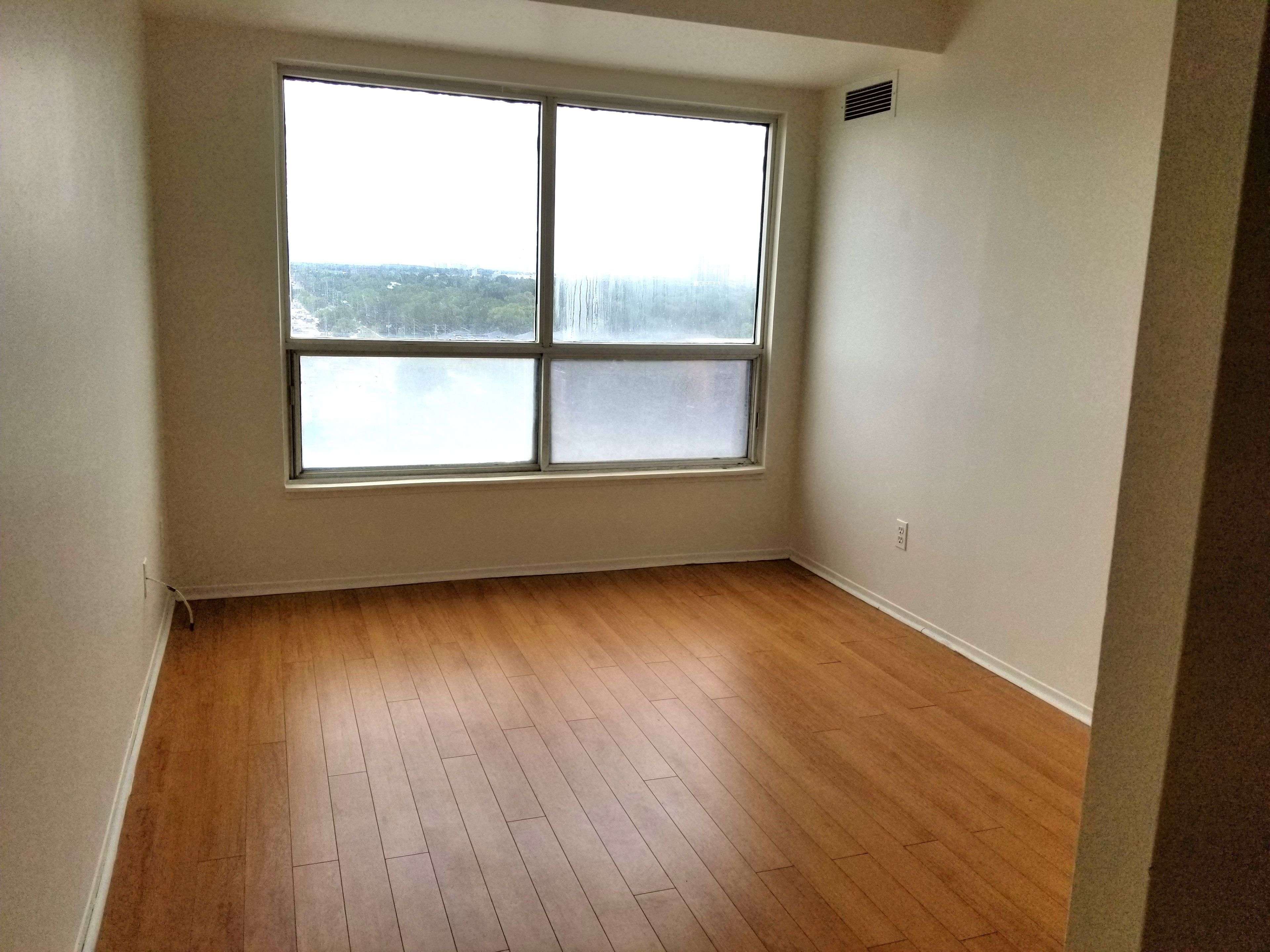 1470 Midland AVE #1207, Toronto E04, ON M1P 4Z4