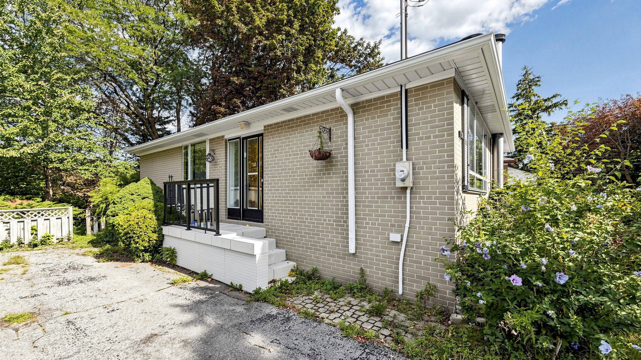 139 Pandora CIR, Toronto E09, ON M1H 1V8