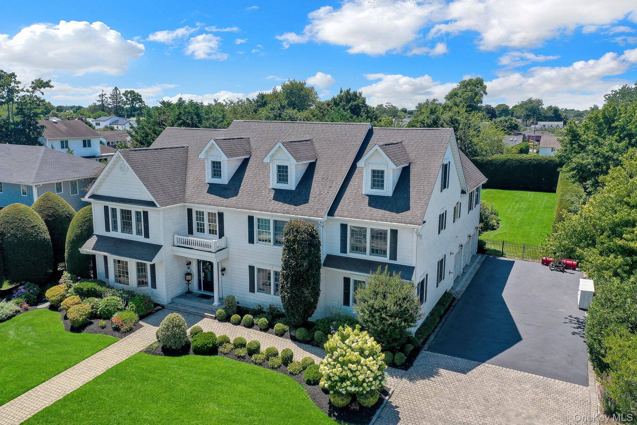 120 Ocean AVE, Massapequa, NY 11758