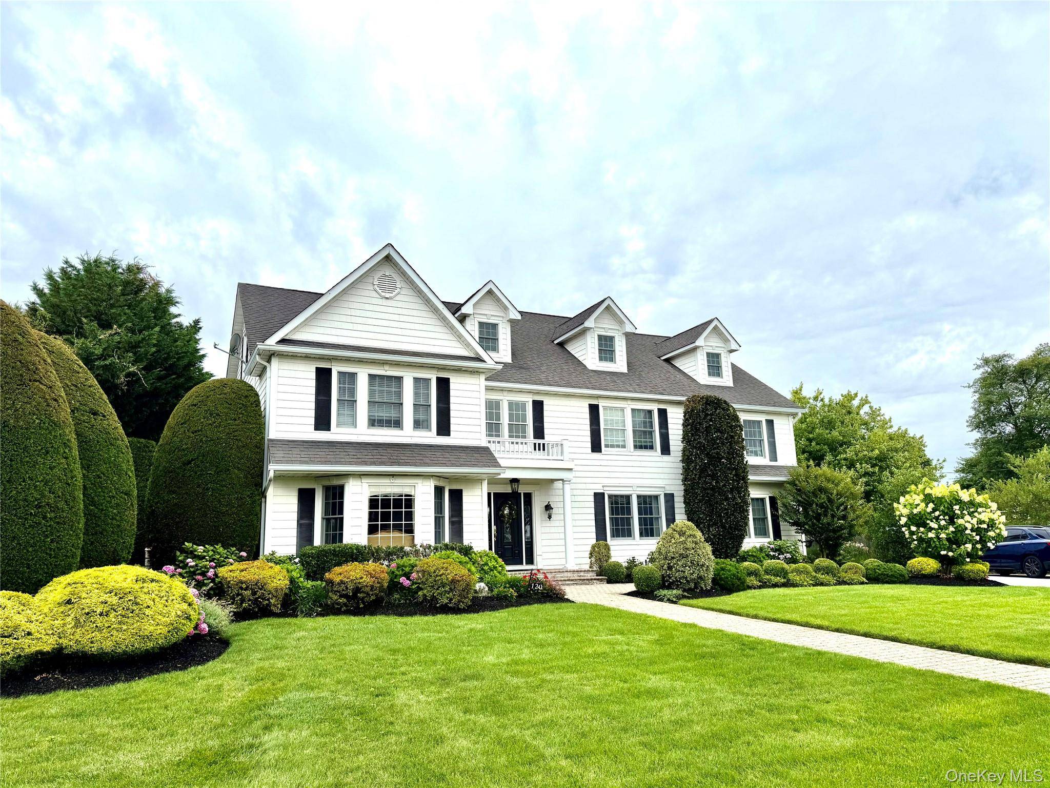 120 Ocean AVE, Massapequa, NY 11758