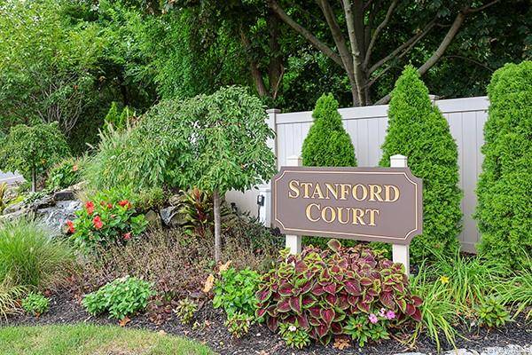 11 Stanford CT #B, Wantagh, NY 11793
