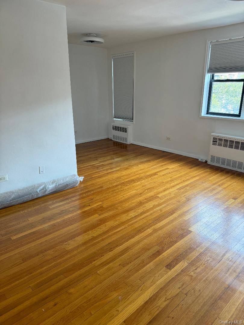 84-10 153rd AVE #4H, Howard Beach, NY 11414