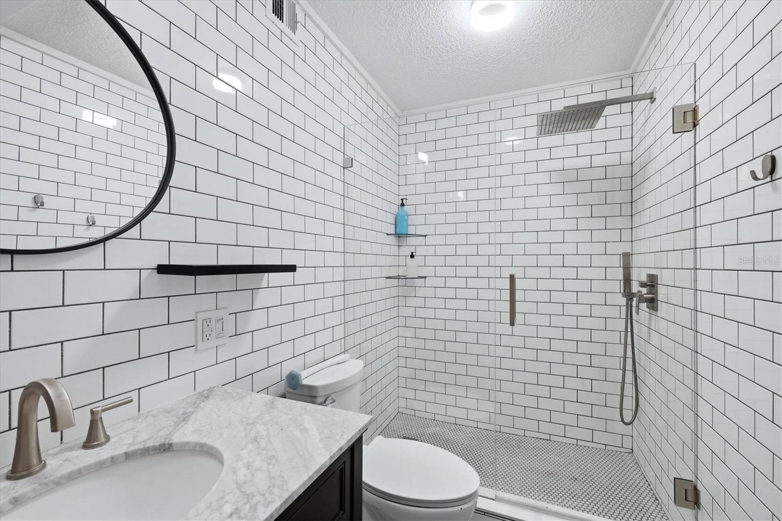 7150 N TAMIAMI TRL #S511, Sarasota, FL 34243