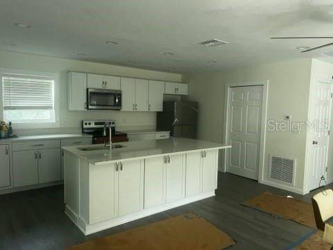 210 PATTERSON AVE, Osprey, FL 34229