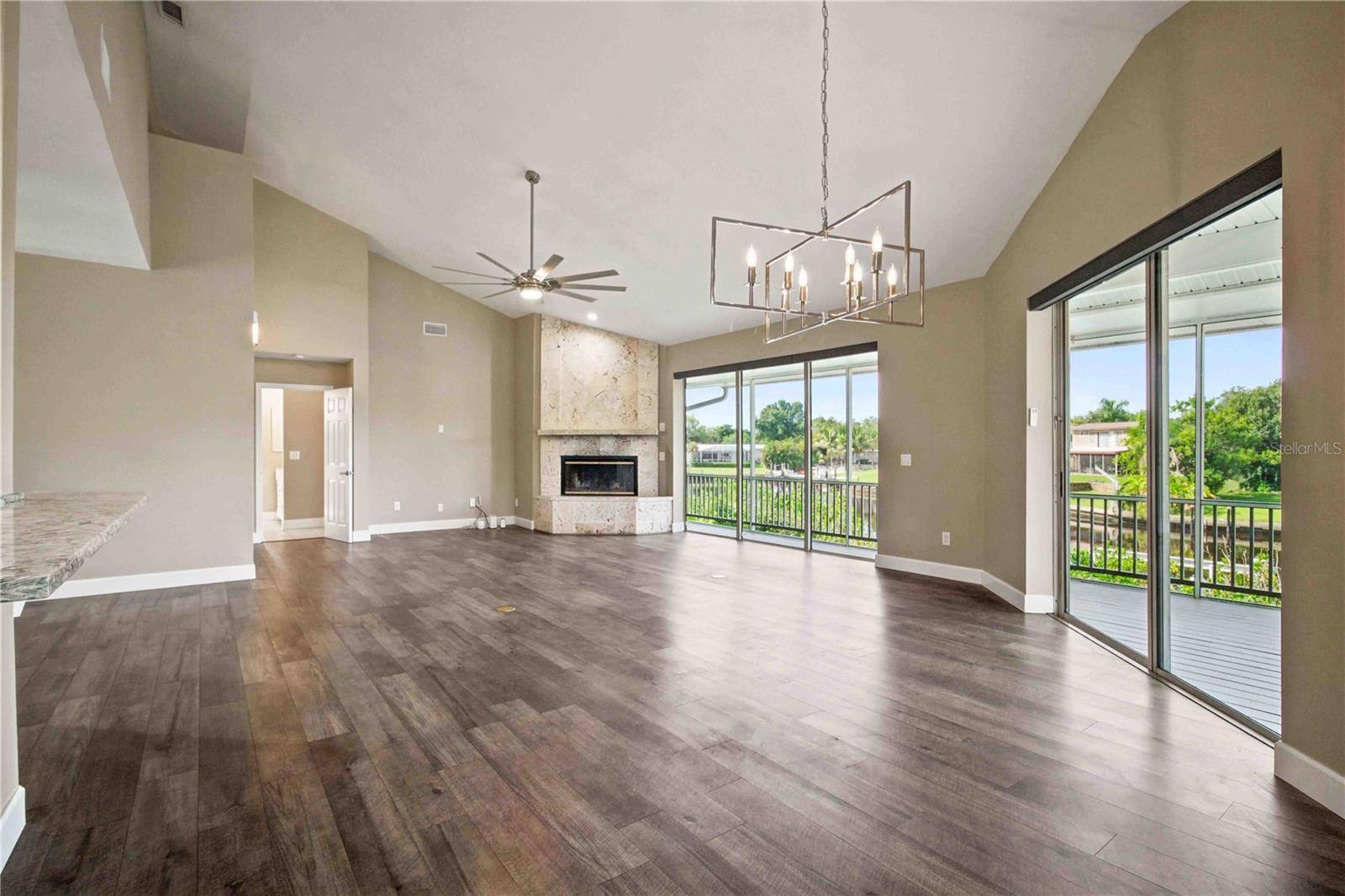 5544 DINAH LN, Sarasota, FL 34231