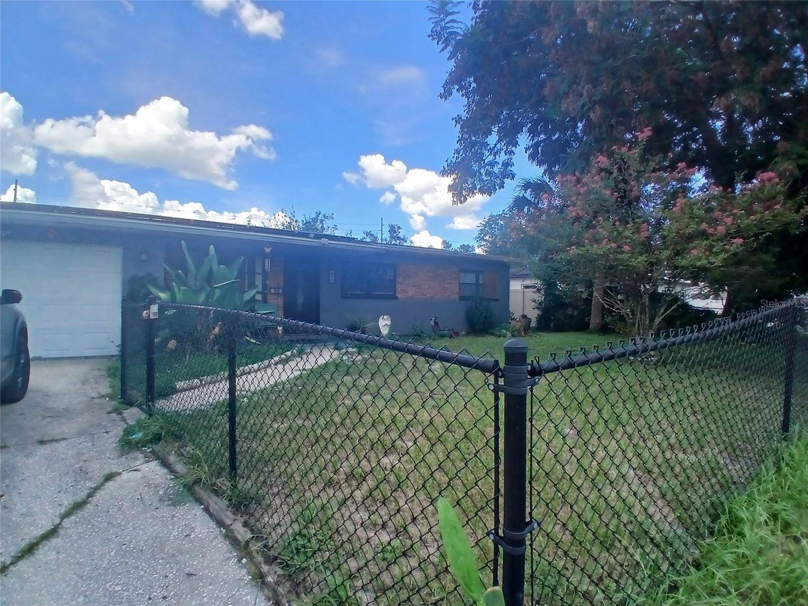 1818 HEATHER AVE, Tampa, FL 33612