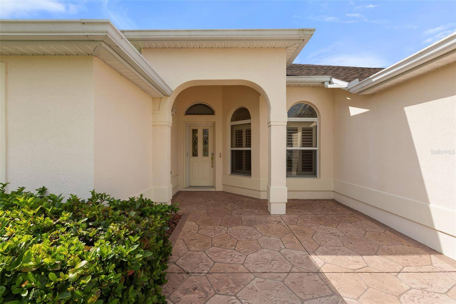 2120 CALLAWAY DR, The Villages, FL 32162