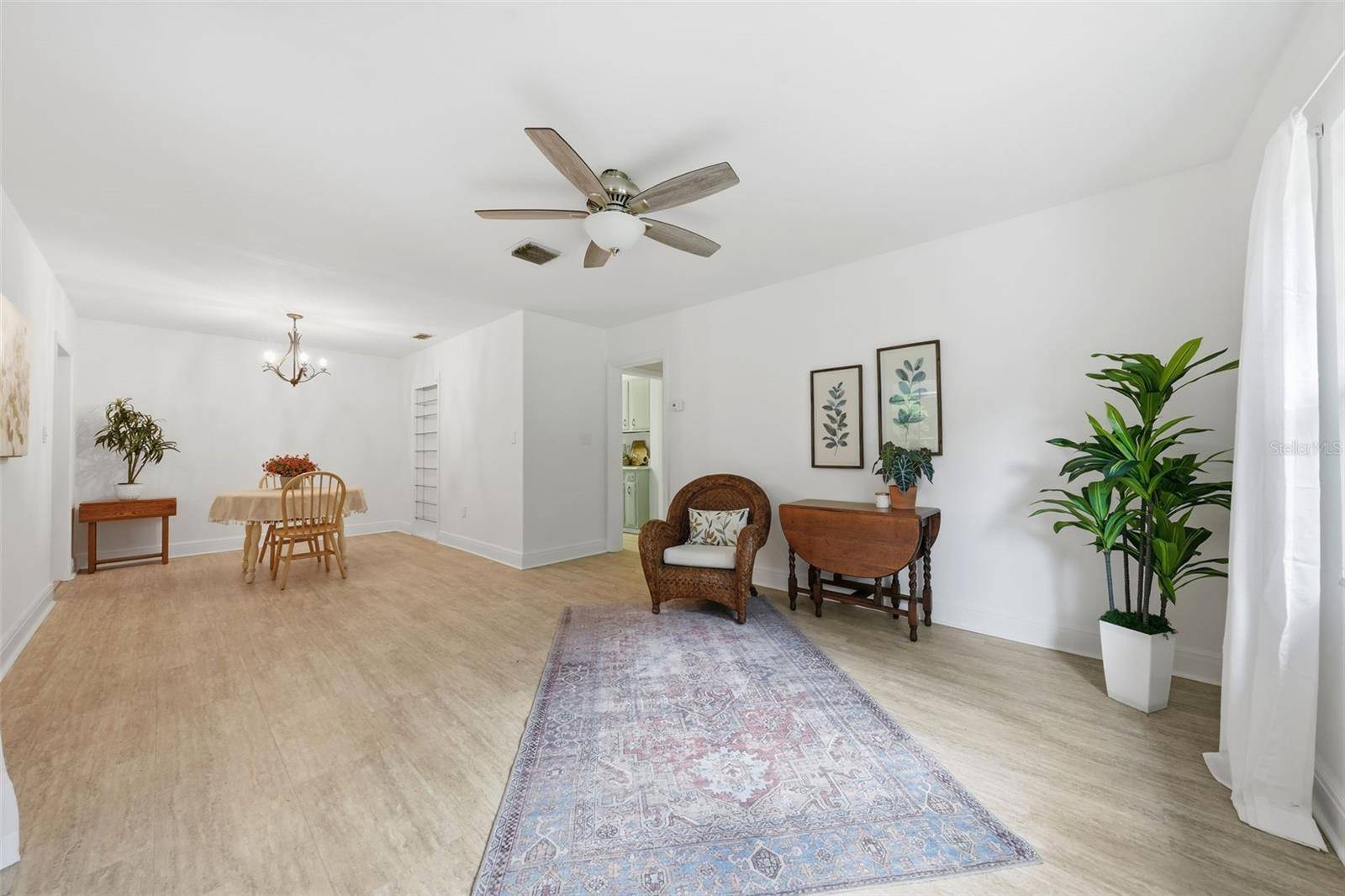 324 W 12TH AVE, Mount Dora, FL 32757