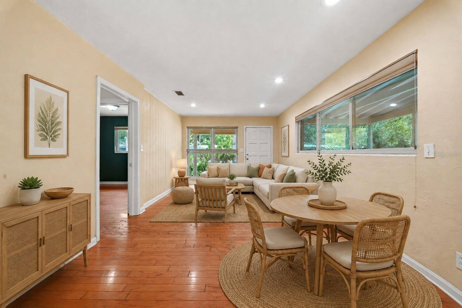 2002 NE 7TH ST, Gainesville, FL 32609